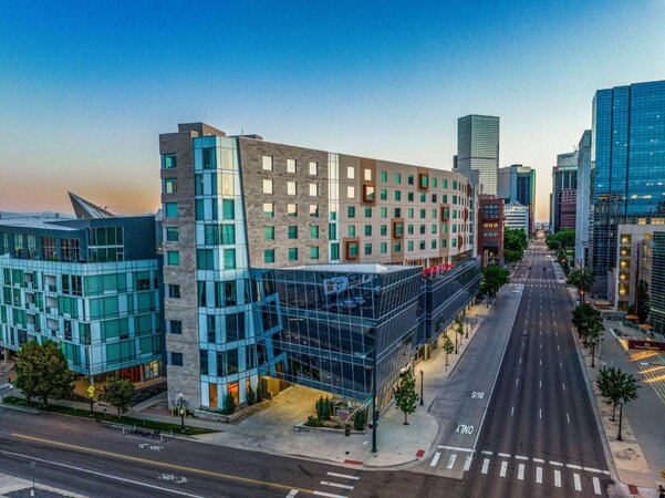rsz_art-hotel-denver