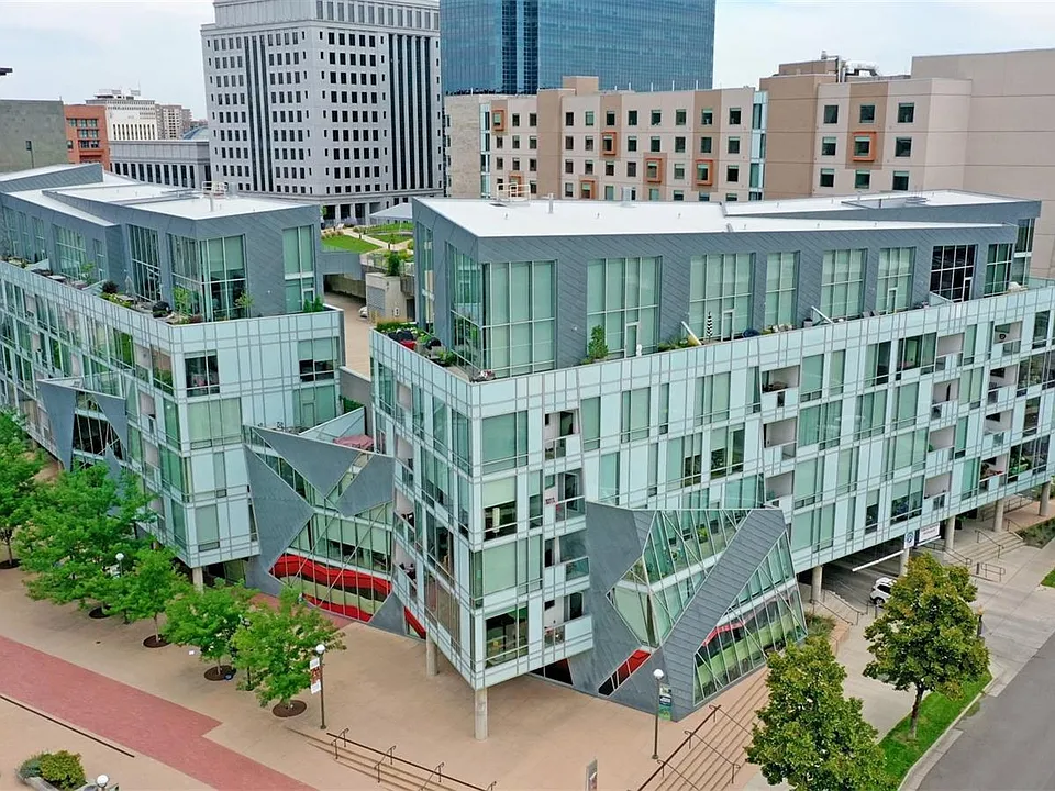 Art Museum Residences Art Museum Residences